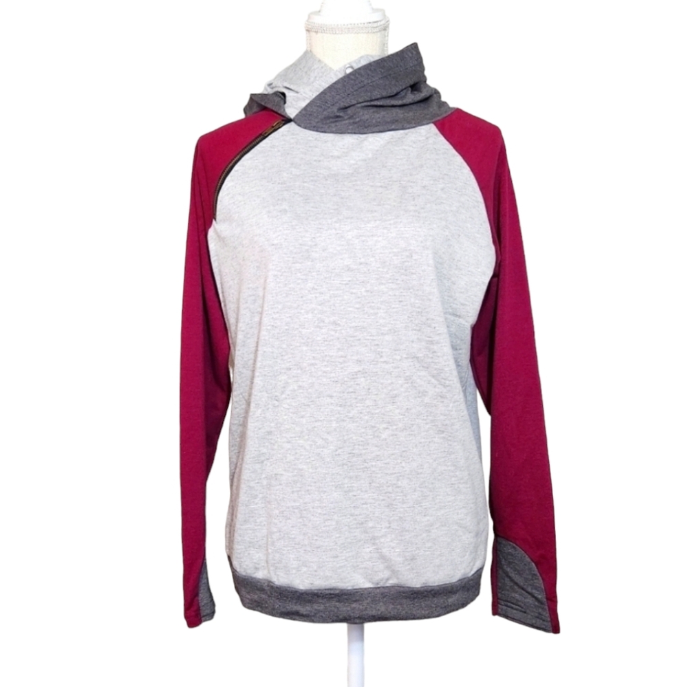 Boutique Gray Cranberry Zip Accent Hoodie Top - Size Small